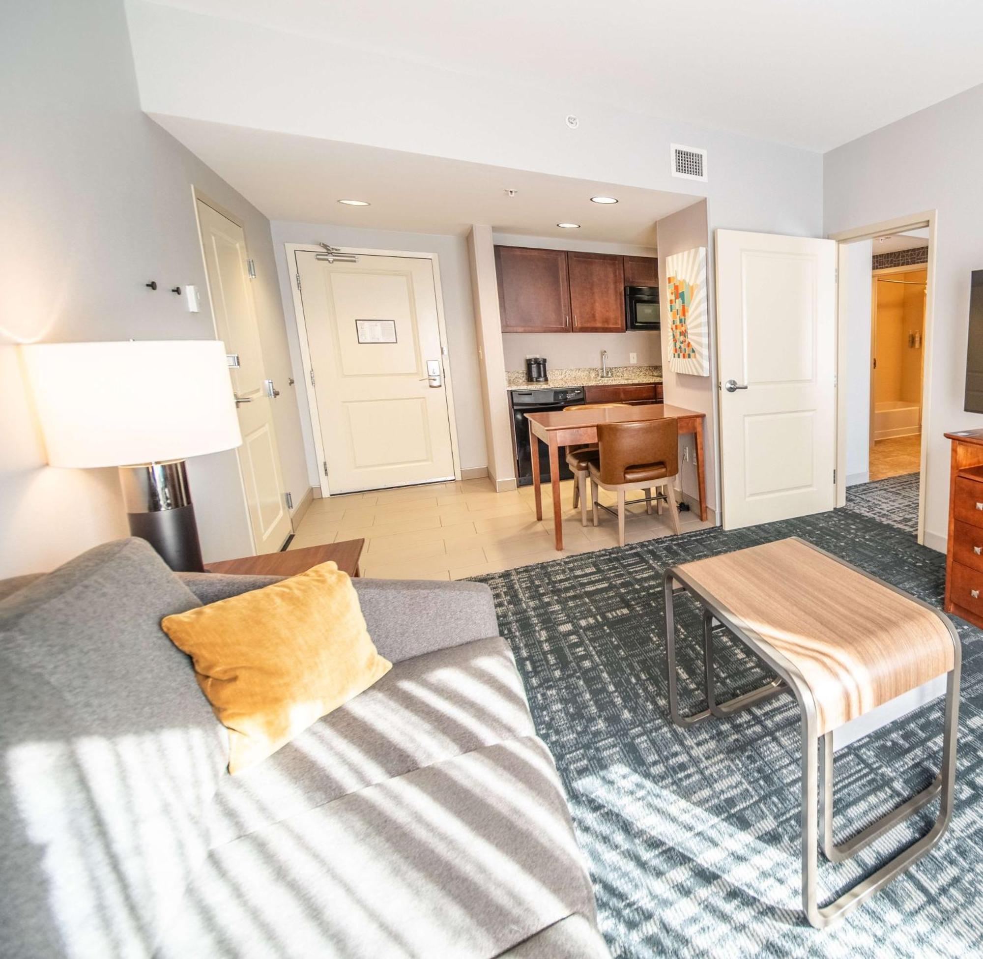 Homewood Suites By Hilton Rochester Mayo Clinic-St. Marys Campus Екстериор снимка