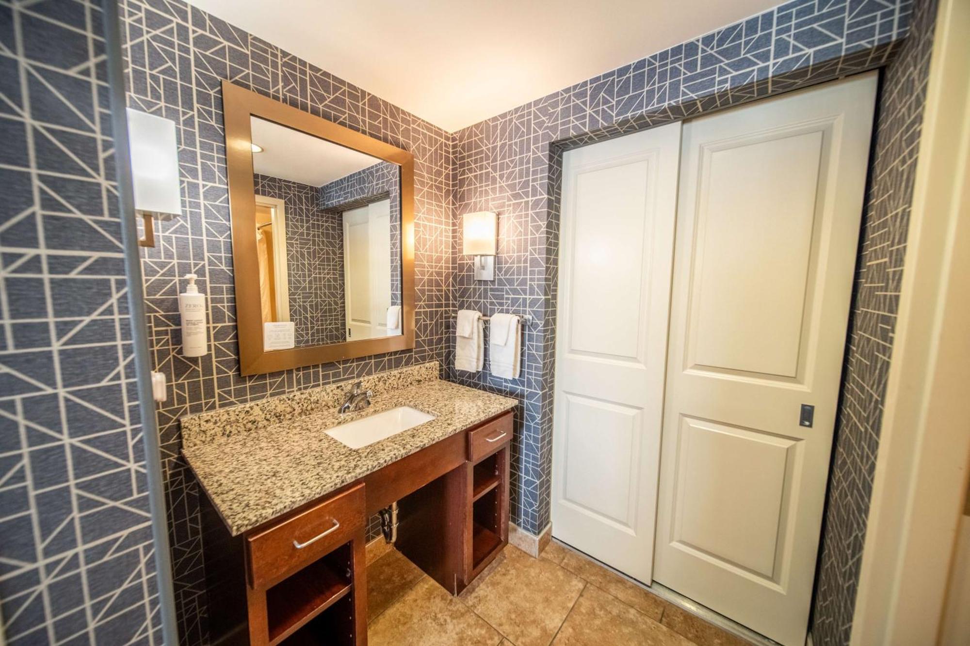 Homewood Suites By Hilton Rochester Mayo Clinic-St. Marys Campus Екстериор снимка