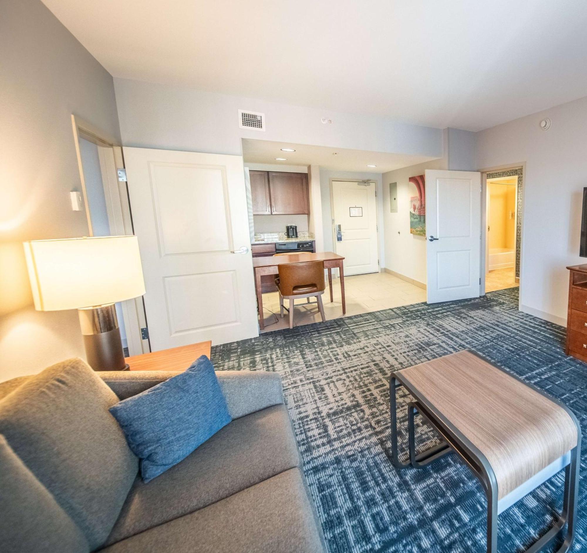 Homewood Suites By Hilton Rochester Mayo Clinic-St. Marys Campus Екстериор снимка